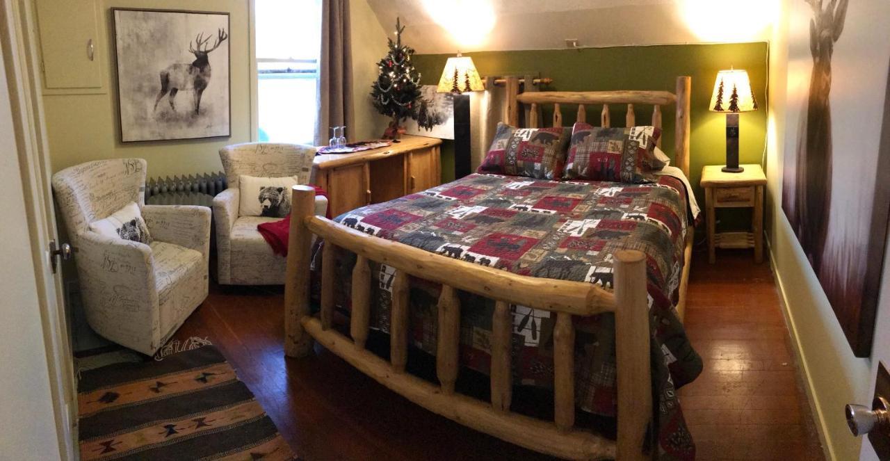 Holiday Lodge Bed And Breakfast Banff Zewnętrze zdjęcie